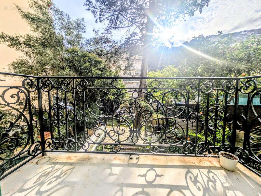 Appartement 52 m² à Menton  - photo 6