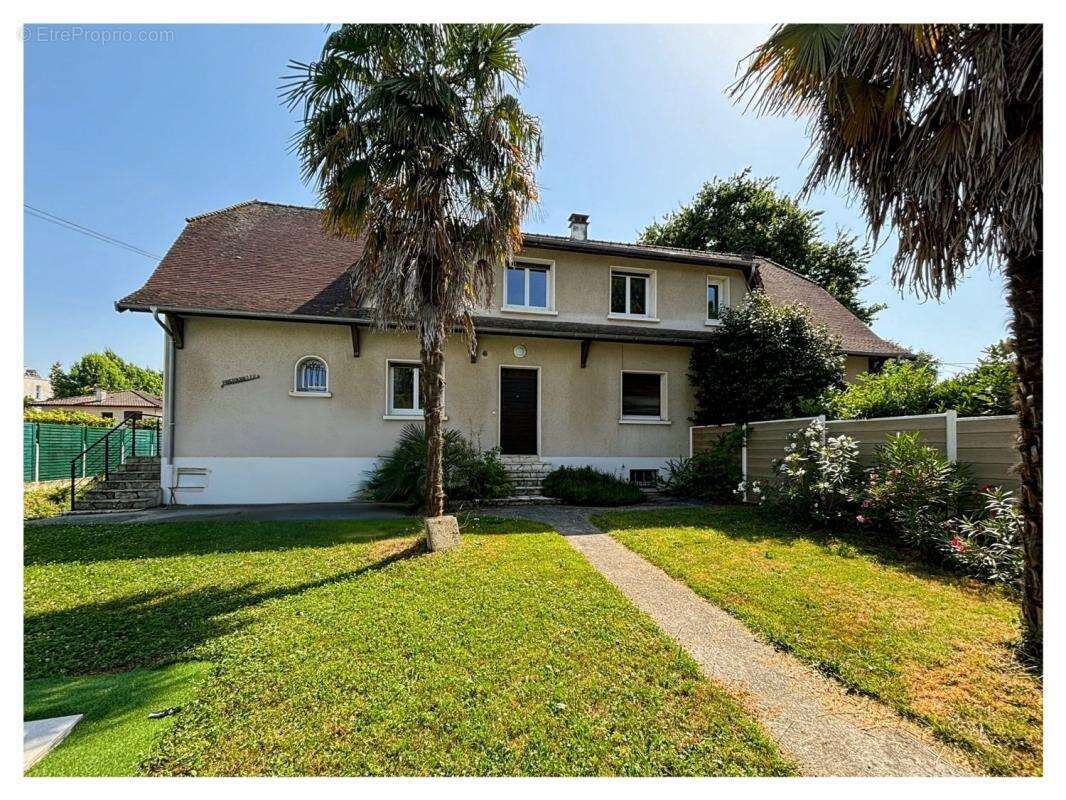 Appartement à BILLERE