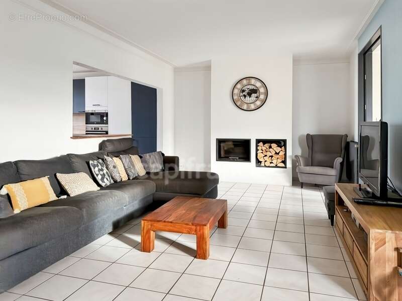 Maison à LE RELECQ-KERHUON