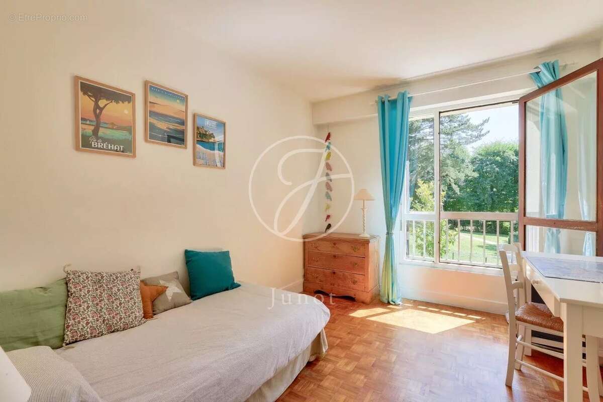 Appartement à VERSAILLES