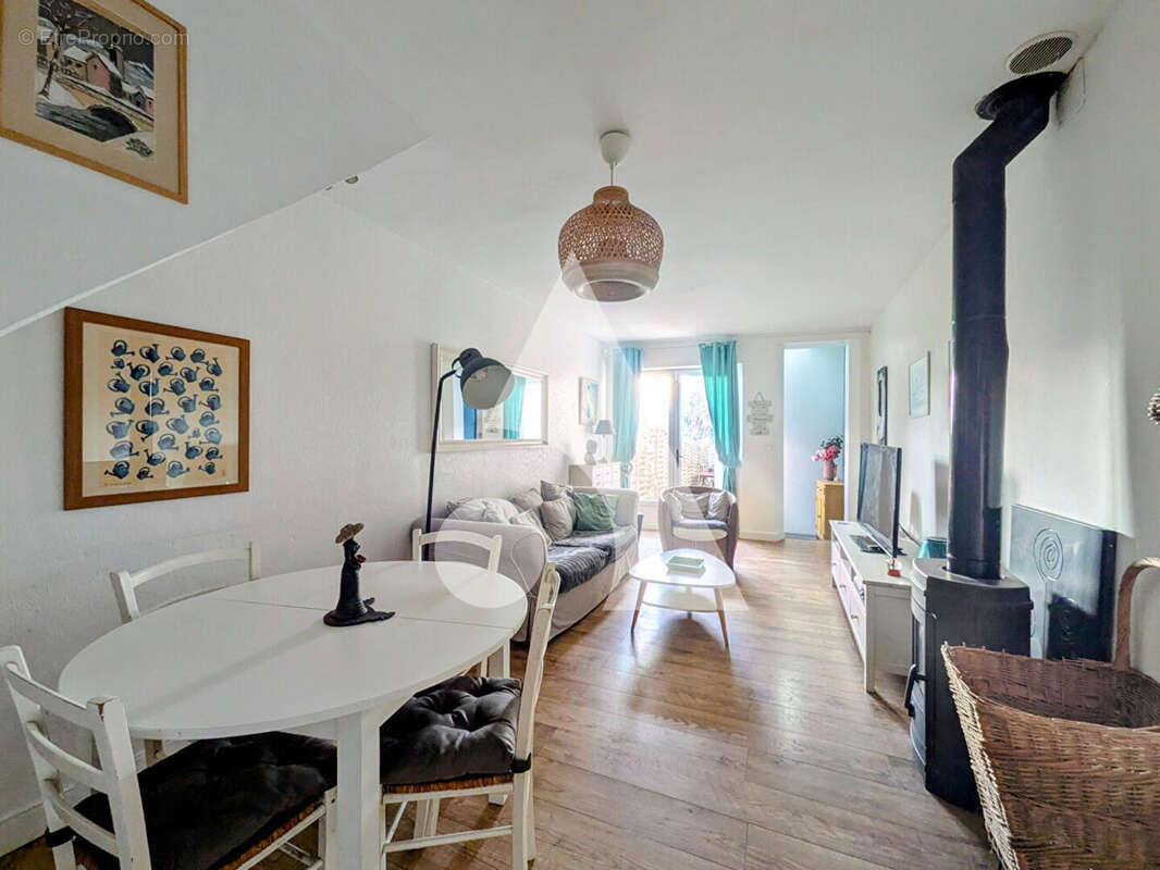 Maison à LA FRETTE-SUR-SEINE