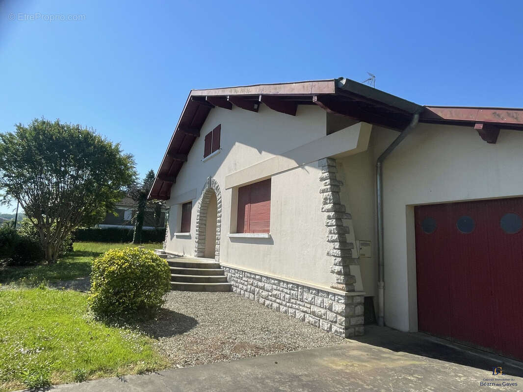 Maison à SAUVETERRE-DE-BEARN