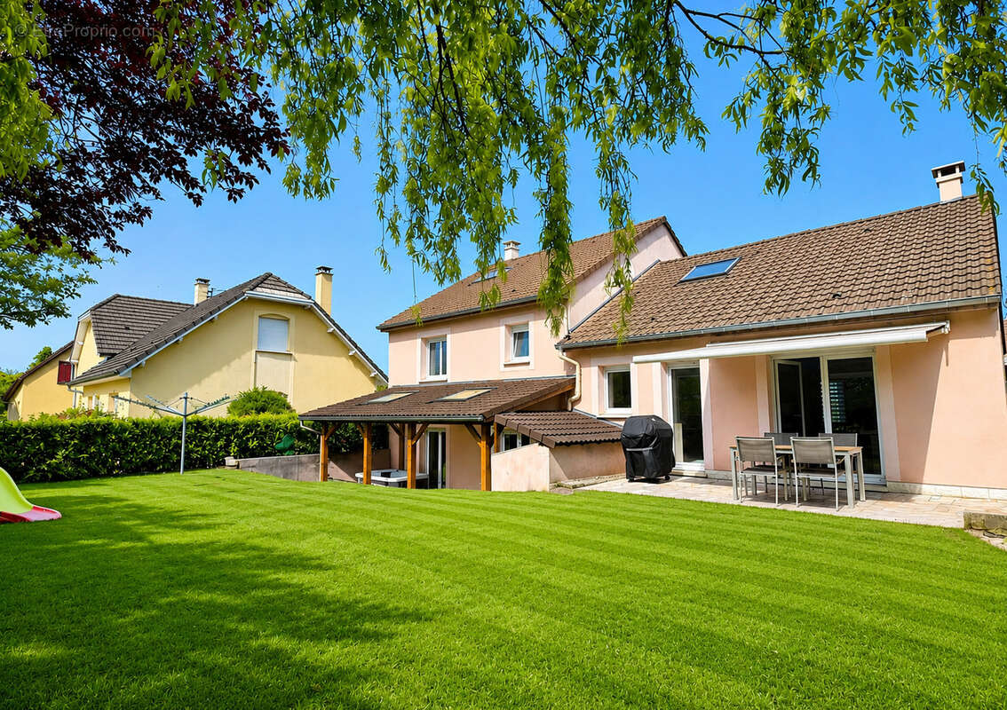 Maison à GONDREVILLE