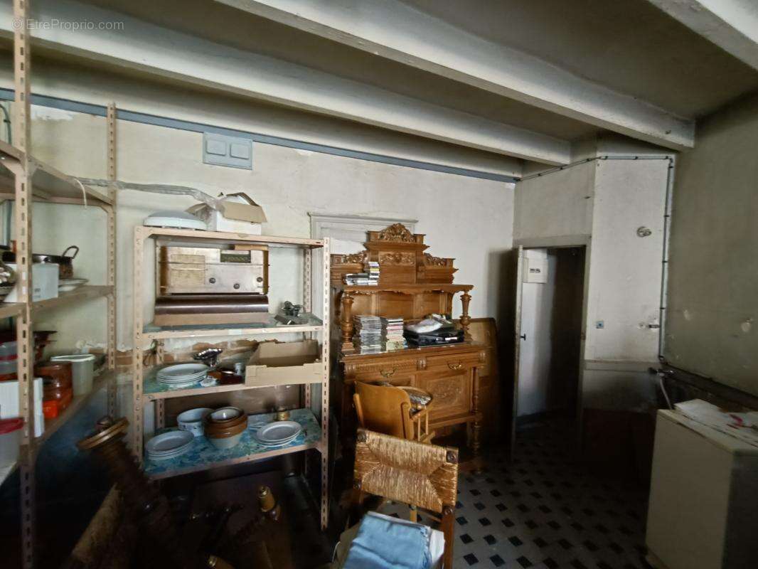 Maison 4 chambres + locatif + maison a renover - centre bour - photo 20