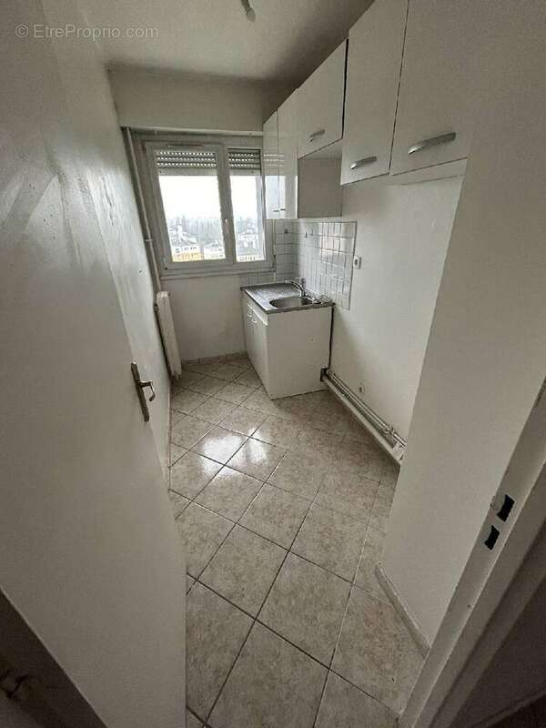 Appartement à SAVIGNY-SUR-ORGE