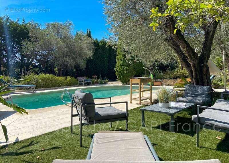 Maison à MOUGINS