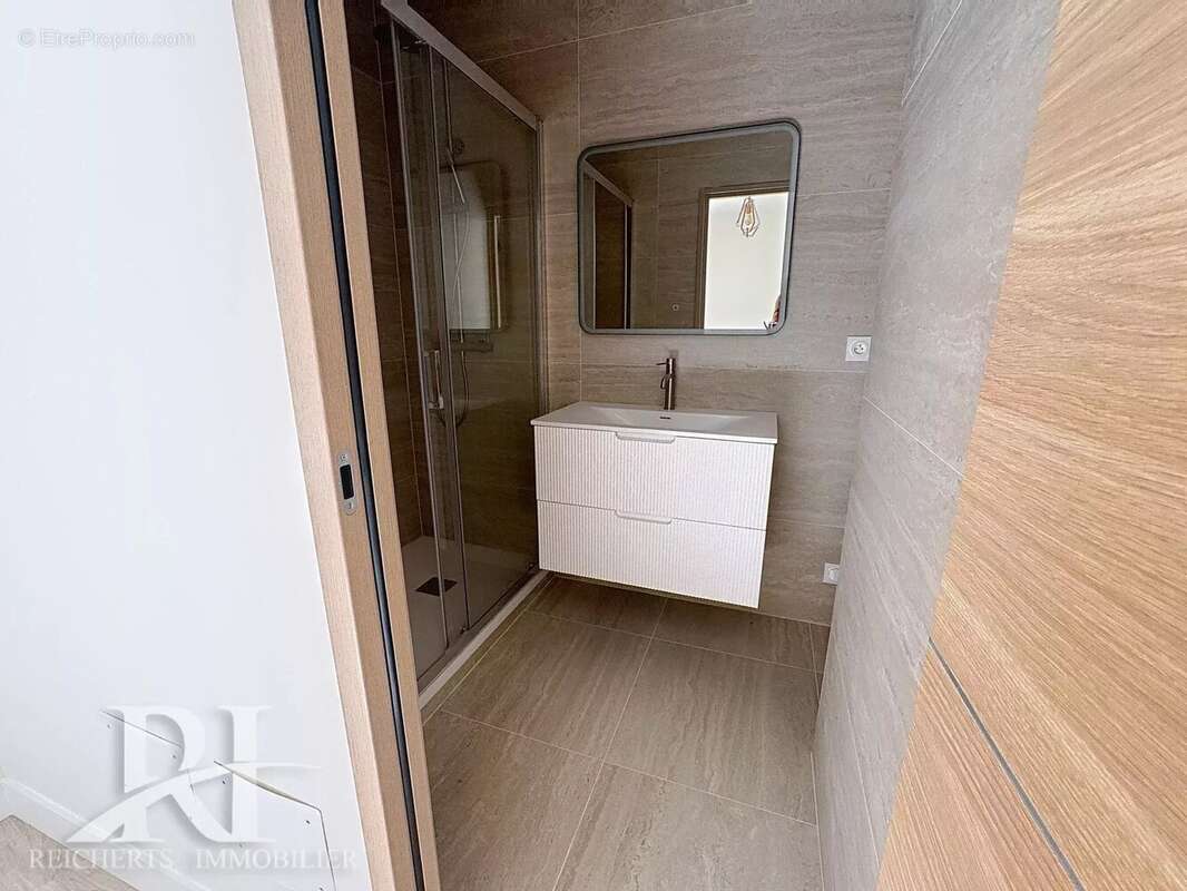 Appartement à MANDELIEU-LA-NAPOULE