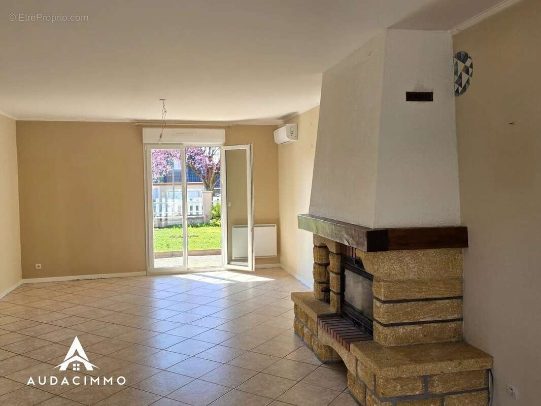 Maison à DOMEVRE-EN-HAYE