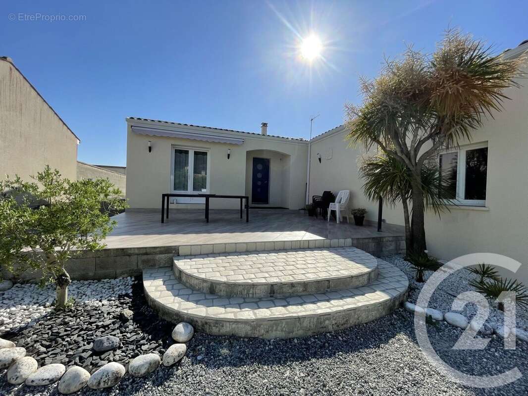 Maison à SAINT-SULPICE-DE-ROYAN