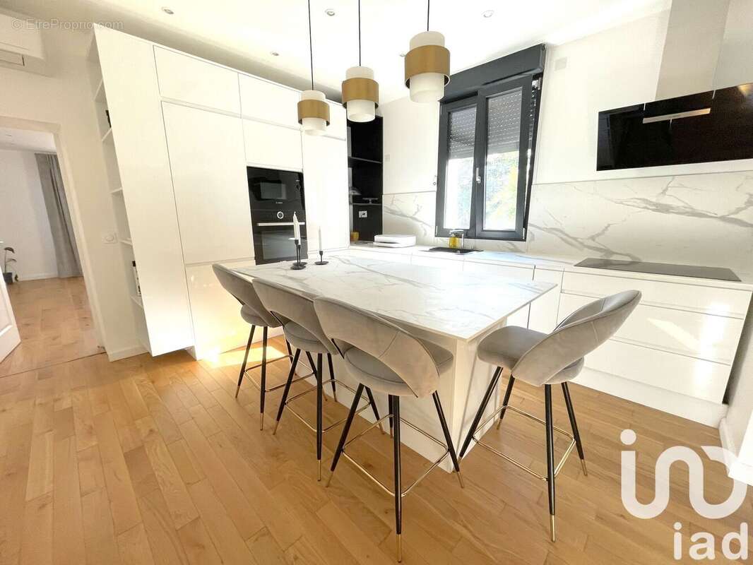 Photo 5 - Maison à SAINTRY-SUR-SEINE