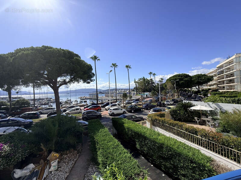 Appartement à vendre 2 pièces CANNES (06) VUE MER PANORAMIQUE - photo 9