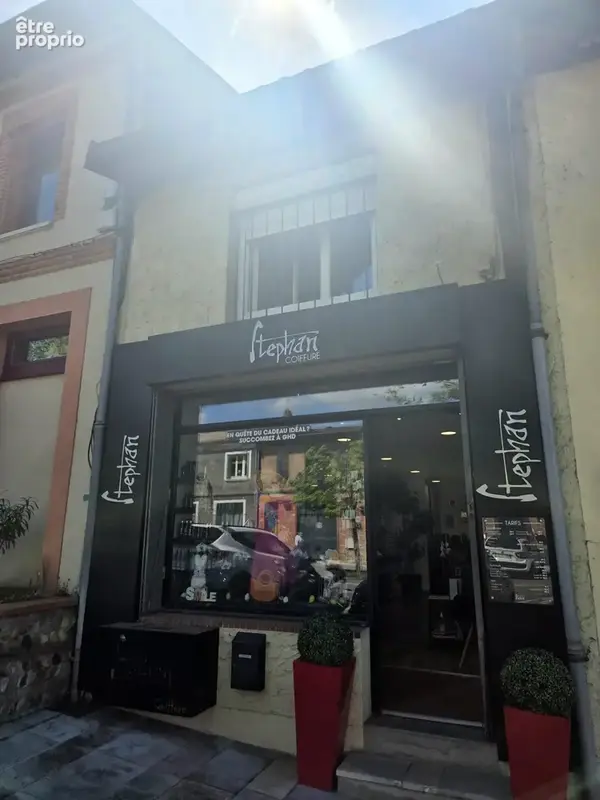 Cornebarieu  Immeuble de rapport mixte 127 m2 — local commercial + appartement — loyers en cours - photo 7
