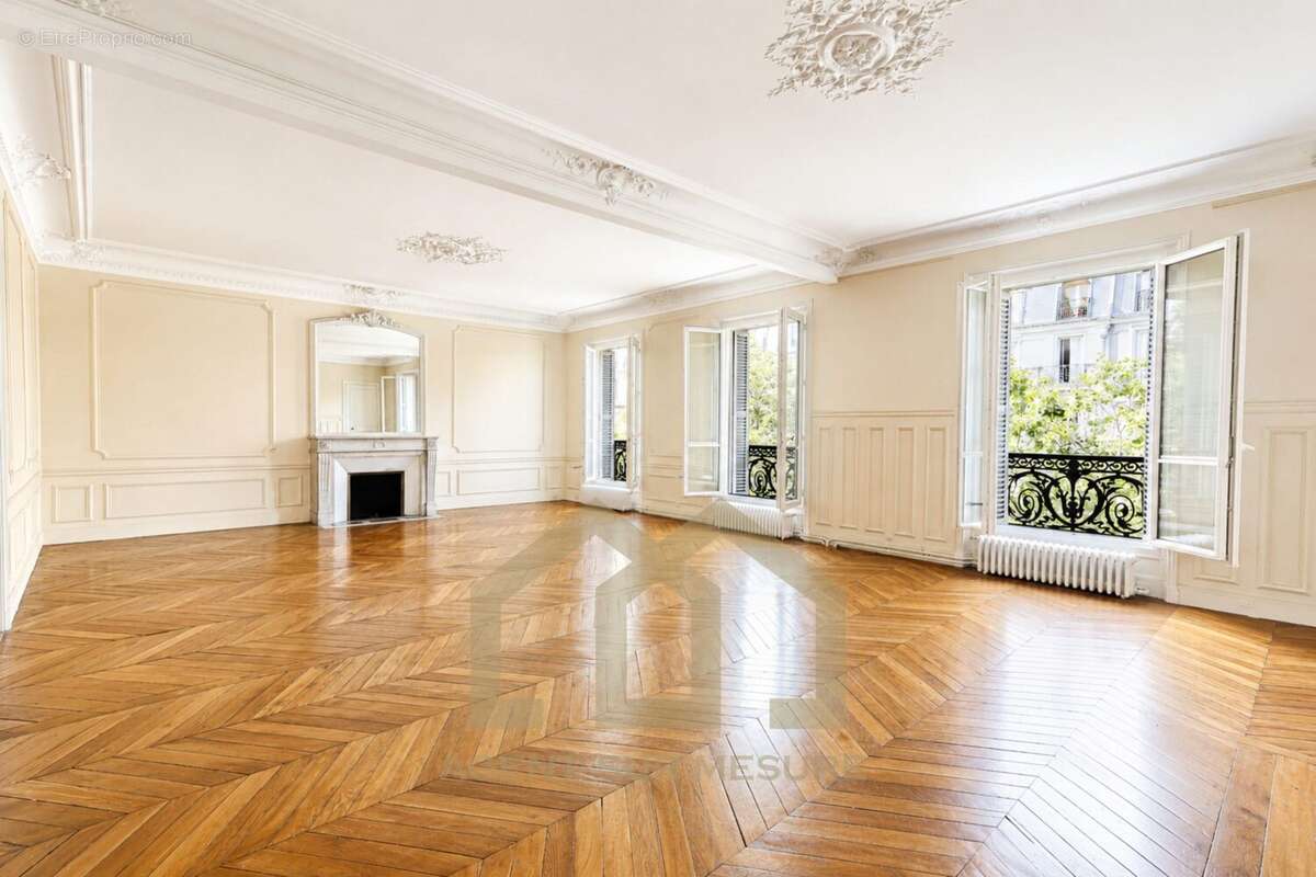 Appartement à PARIS-5E