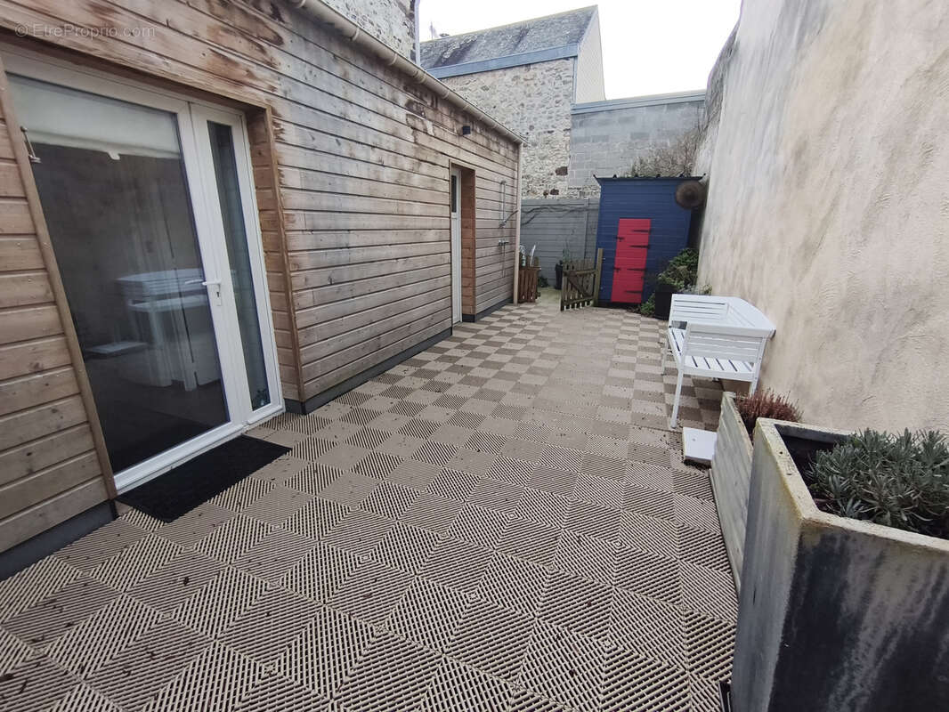 Maison à LONGUEVILLE