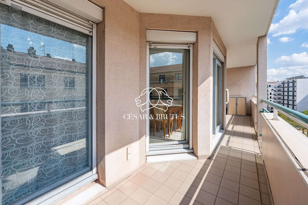 Appartement à LYON-7E