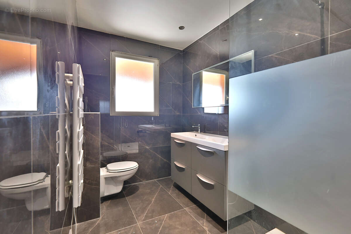 Maison à OYTIER-SAINT-OBLAS