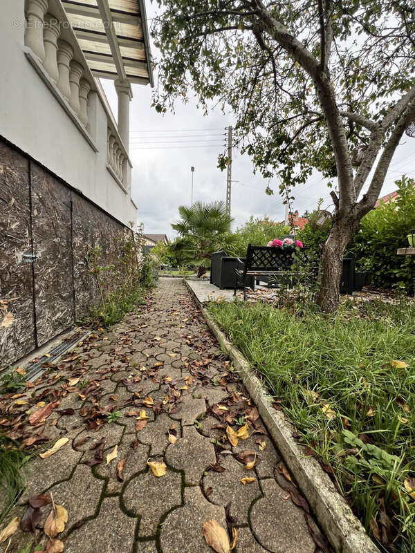 Maison à AULNAY-SOUS-BOIS