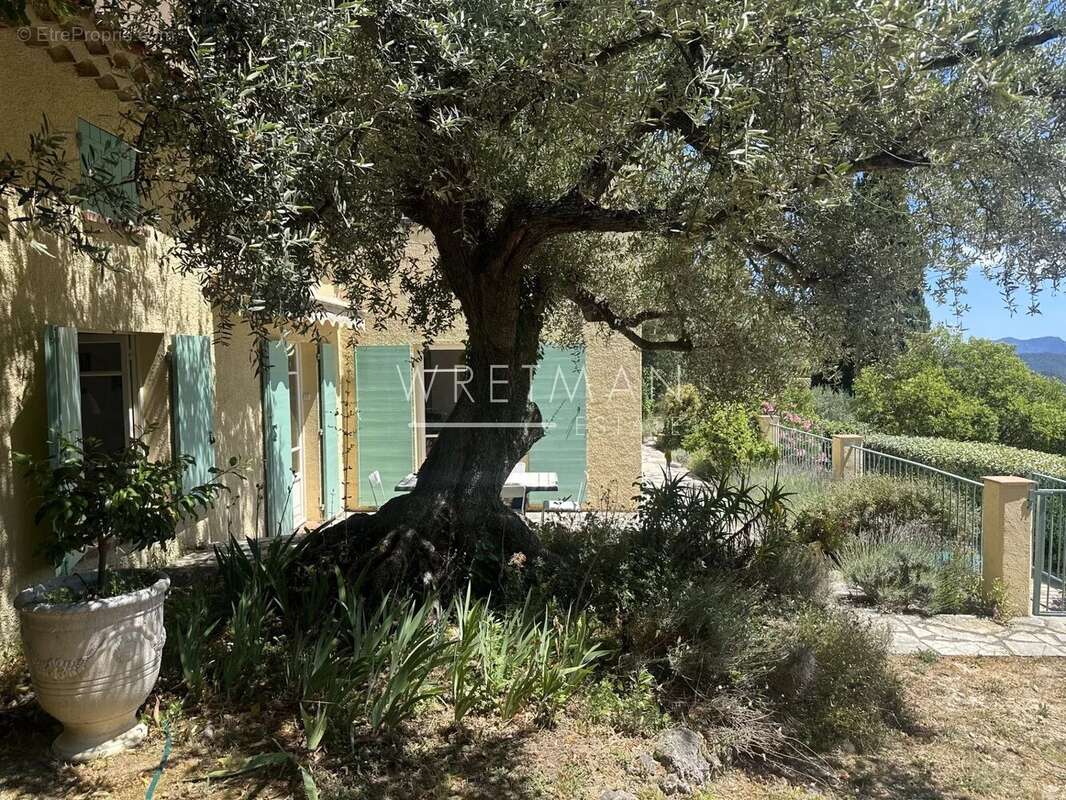Maison à MONTAUROUX