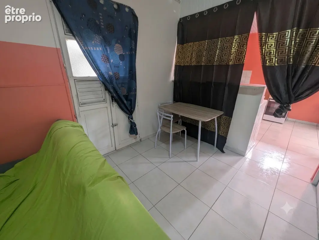 Ensemble immobilier composé de deux immeubles. - photo 13