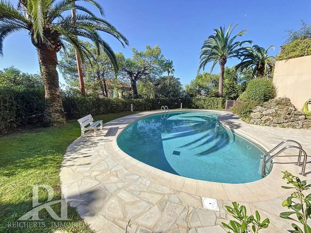 Appartement à LE CANNET