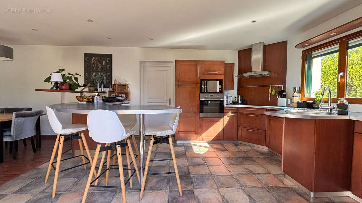 Maison à PLONEOUR-LANVERN