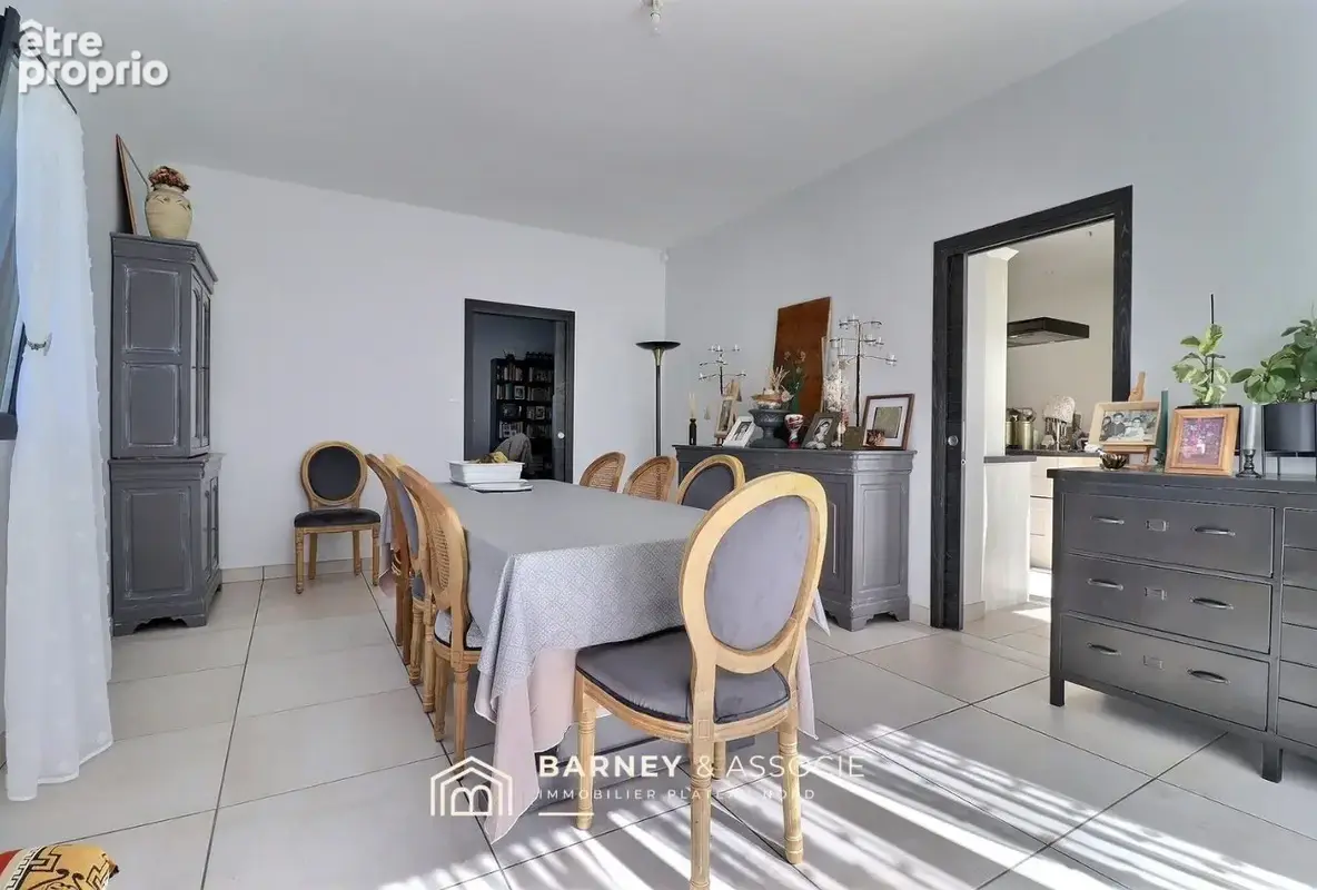 Maison 8 pièces 228 m² à vendre à Bois-Guillaume (76230) - photo 5