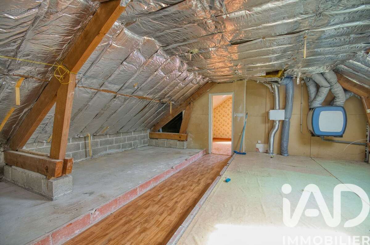 Maison 114 m² à Somme-Suippe  - photo 7