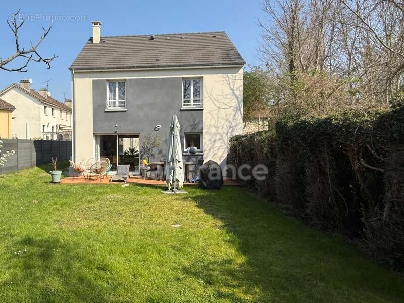 Maison à SOISY-SOUS-MONTMORENCY