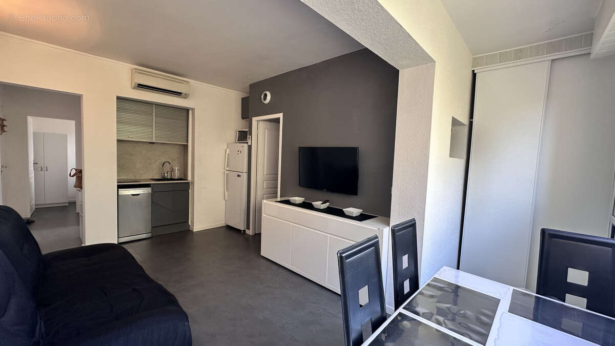 Appartement à BORMES-LES-MIMOSAS