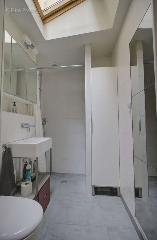 Appartement à PARIS-20E