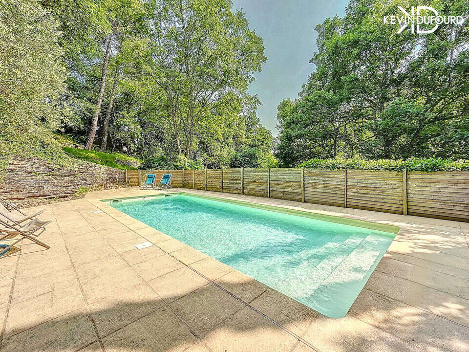 Maison à SAINT-ETIENNE-DE-FONTBELLON