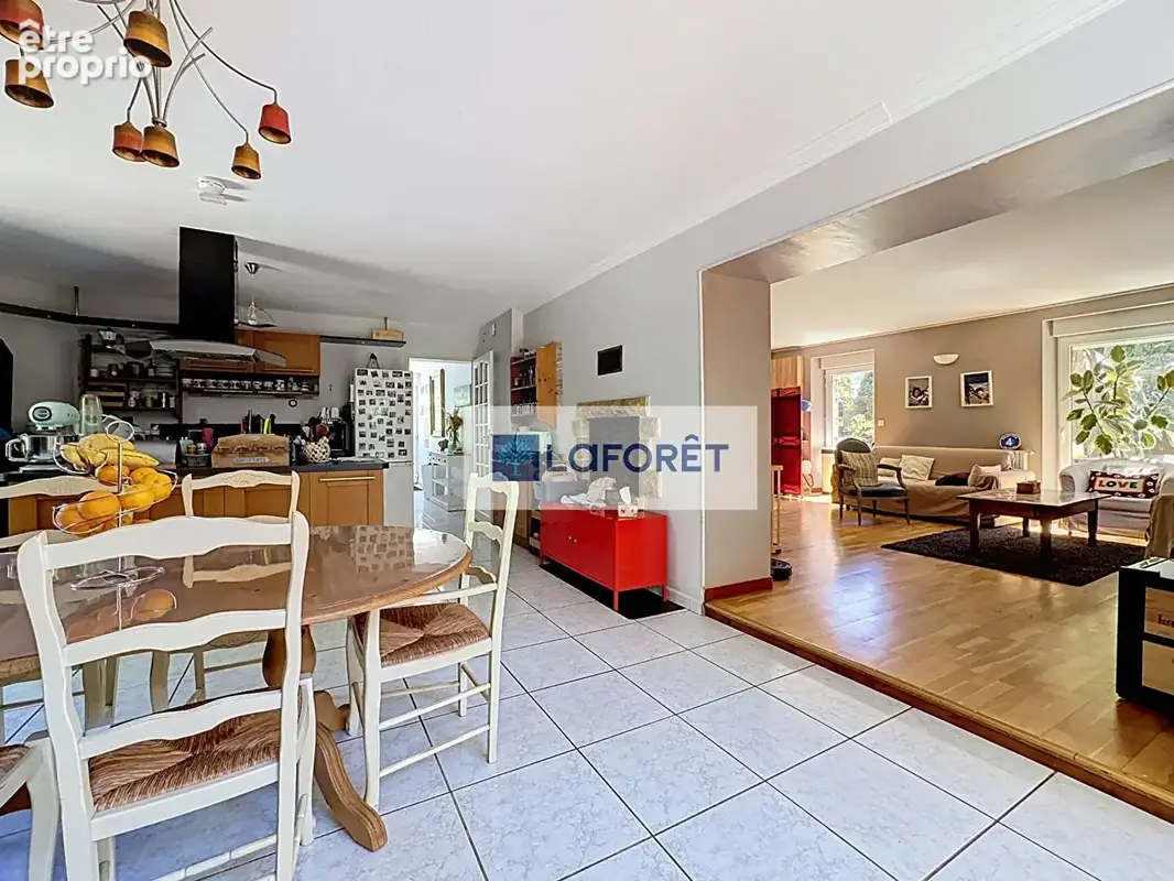 Maison Brest 10 pièce(s) 257 m2 - photo 8