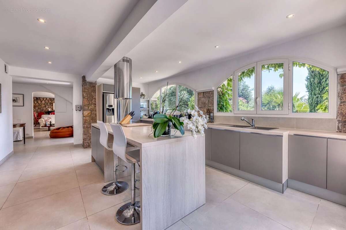 Maison à THEOULE-SUR-MER