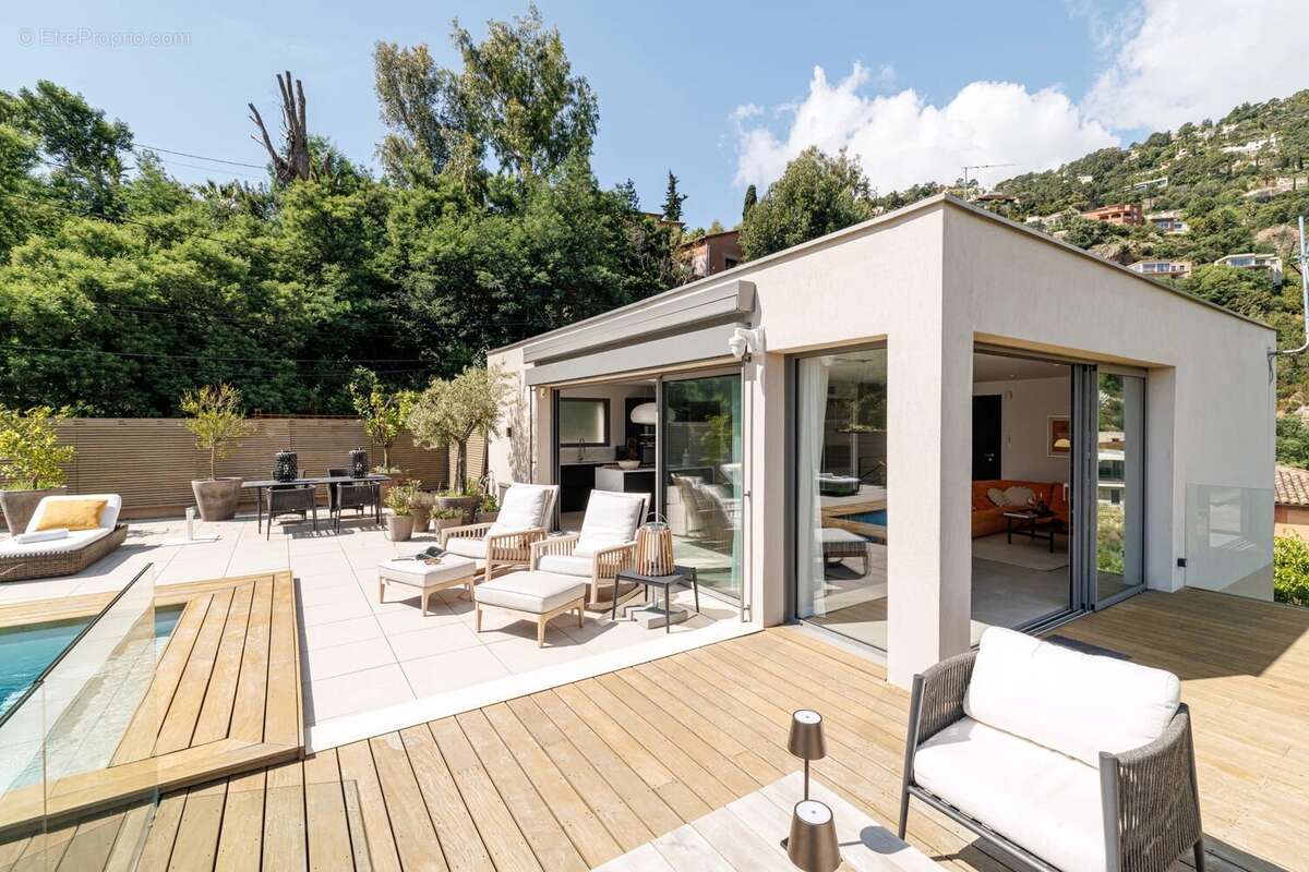 Maison à THEOULE-SUR-MER