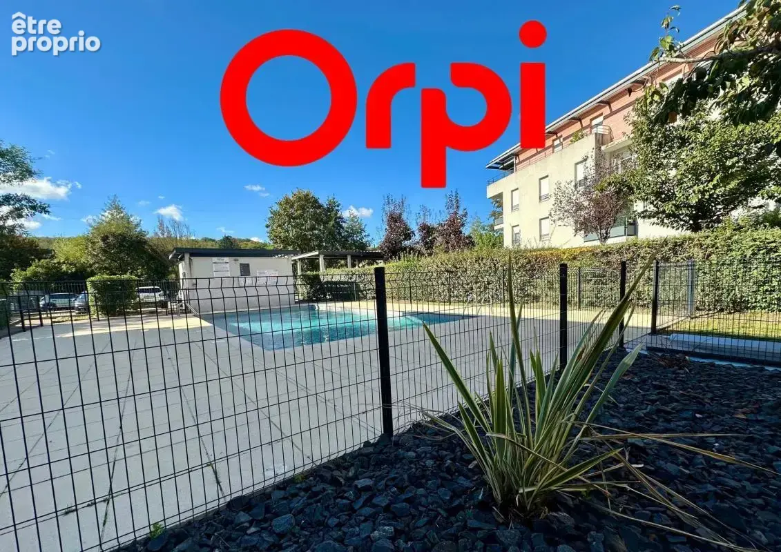 T3 en RDJ lumineux avec terrasse, piscine et 2 parkings — La Verpillière - photo 1