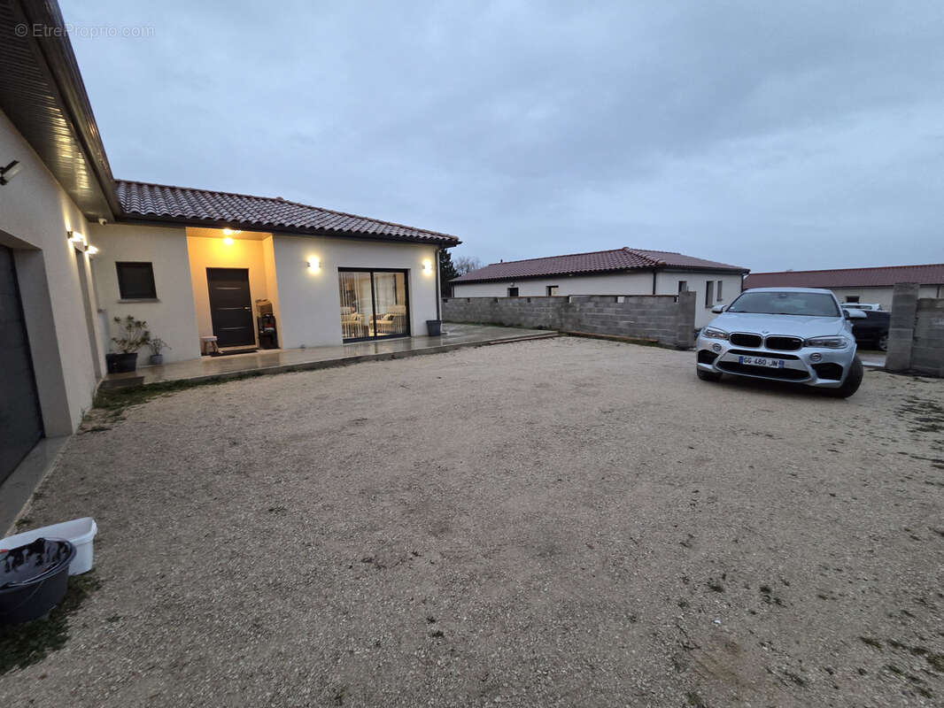 Maison à VERNOSC-LES-ANNONAY