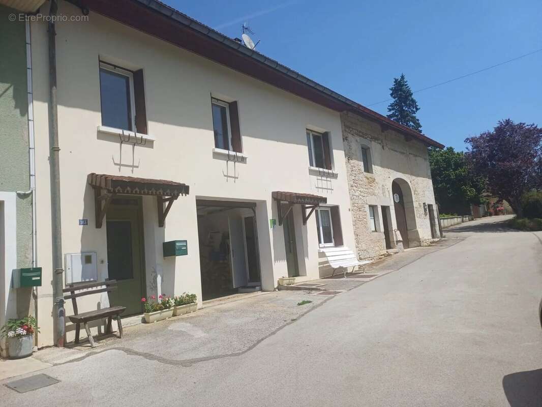 Ensemble immobilier avec magnifique vue dégagée - photo 3