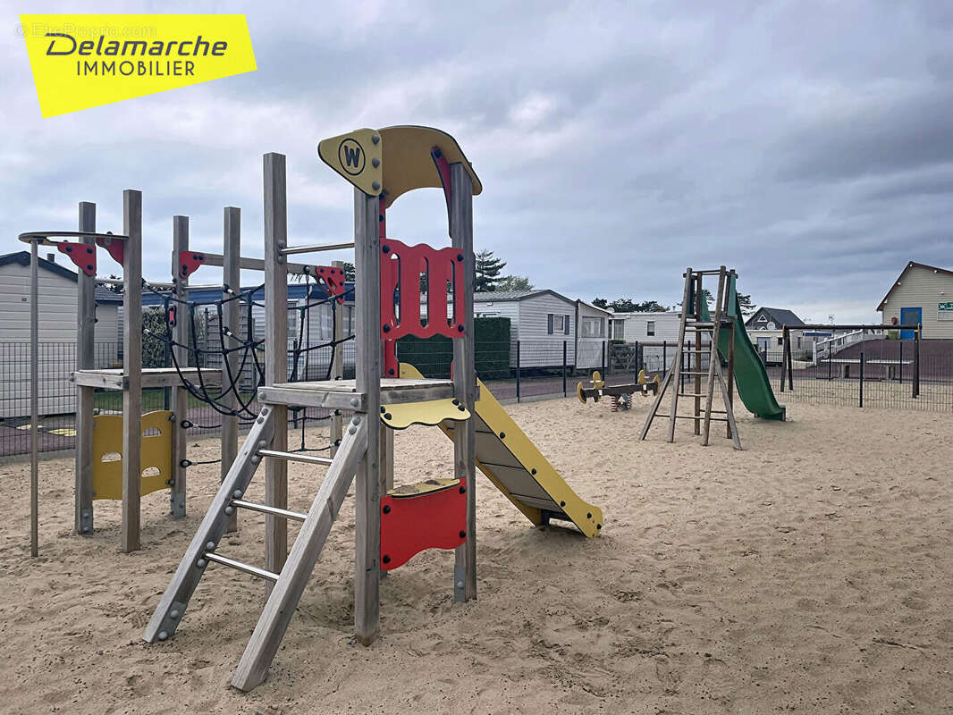 Maison à MONTMARTIN-SUR-MER