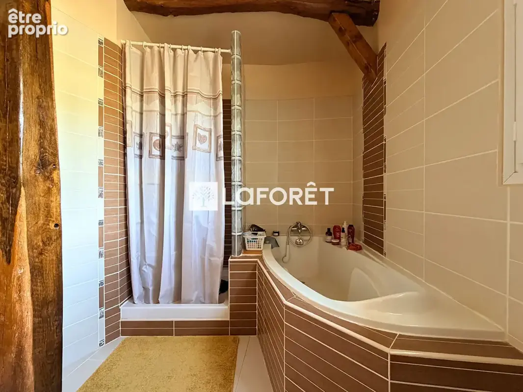 Maison de plain pied avec piscine - photo 9
