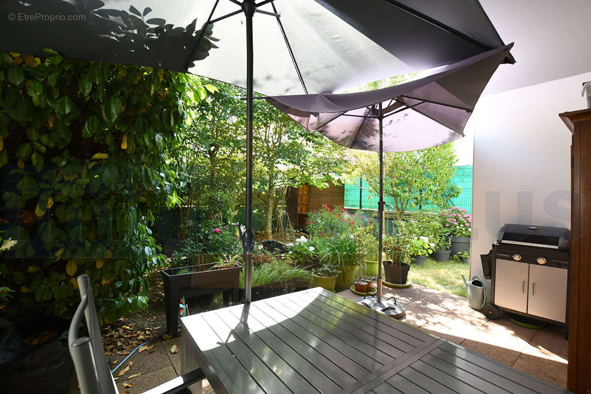 Appartement à SAINT-CYR-L'ECOLE