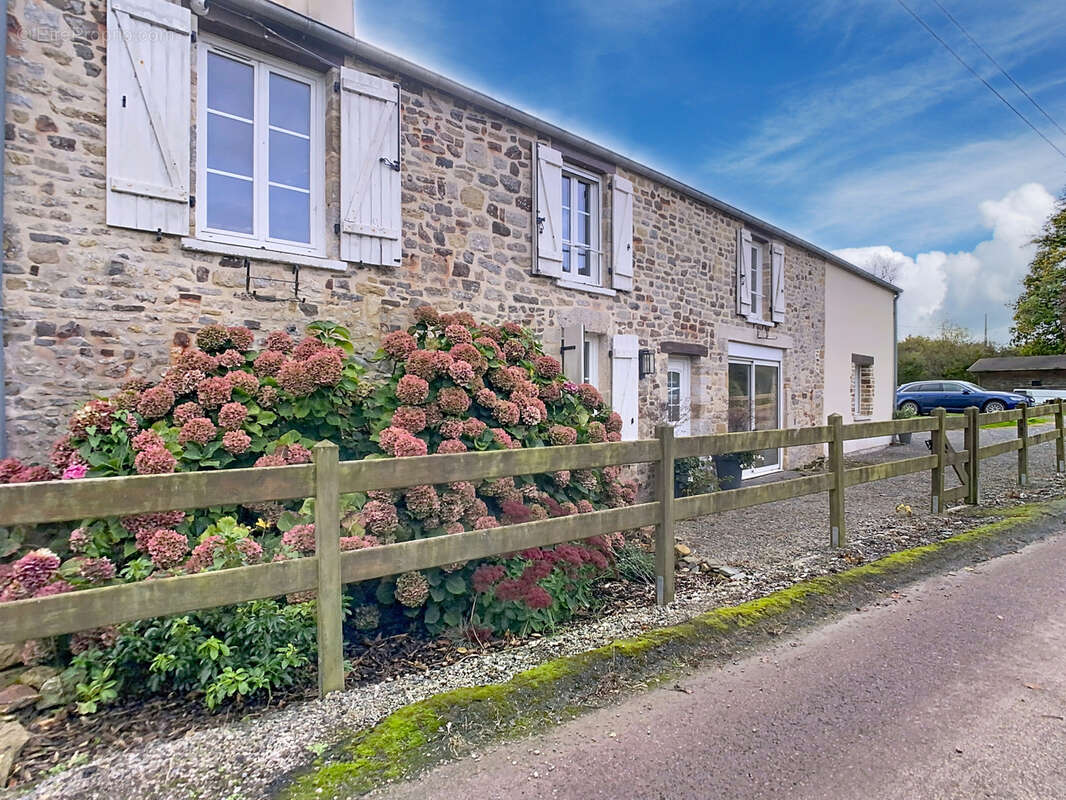 Maison à PICAUVILLE