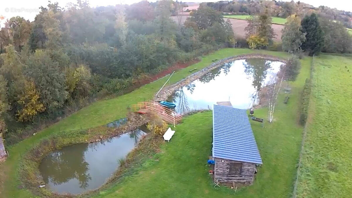 Terrain à CHATILLON-SUR-CHALARONNE