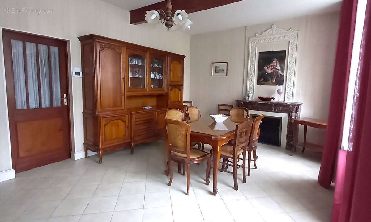 Maison à SAINT-ESTEPHE