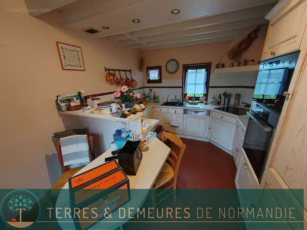 Maison à SAINT-AUBIN-DE-SCELLON