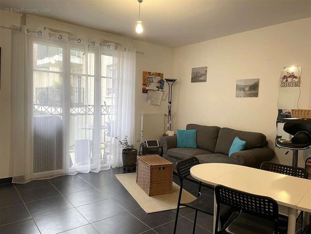 Appartement à PONTAULT-COMBAULT