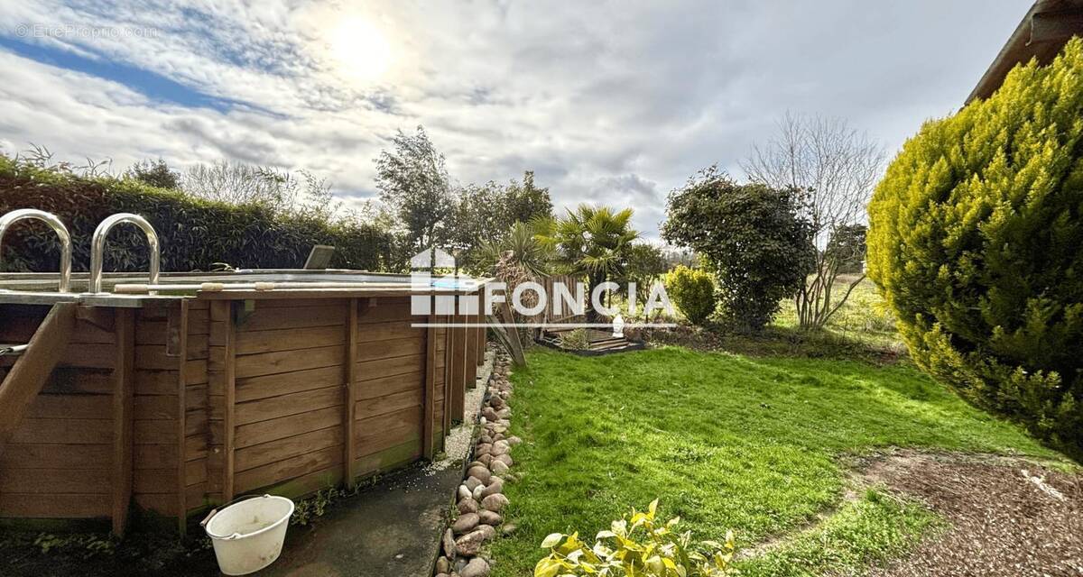 Maison à POUYASTRUC