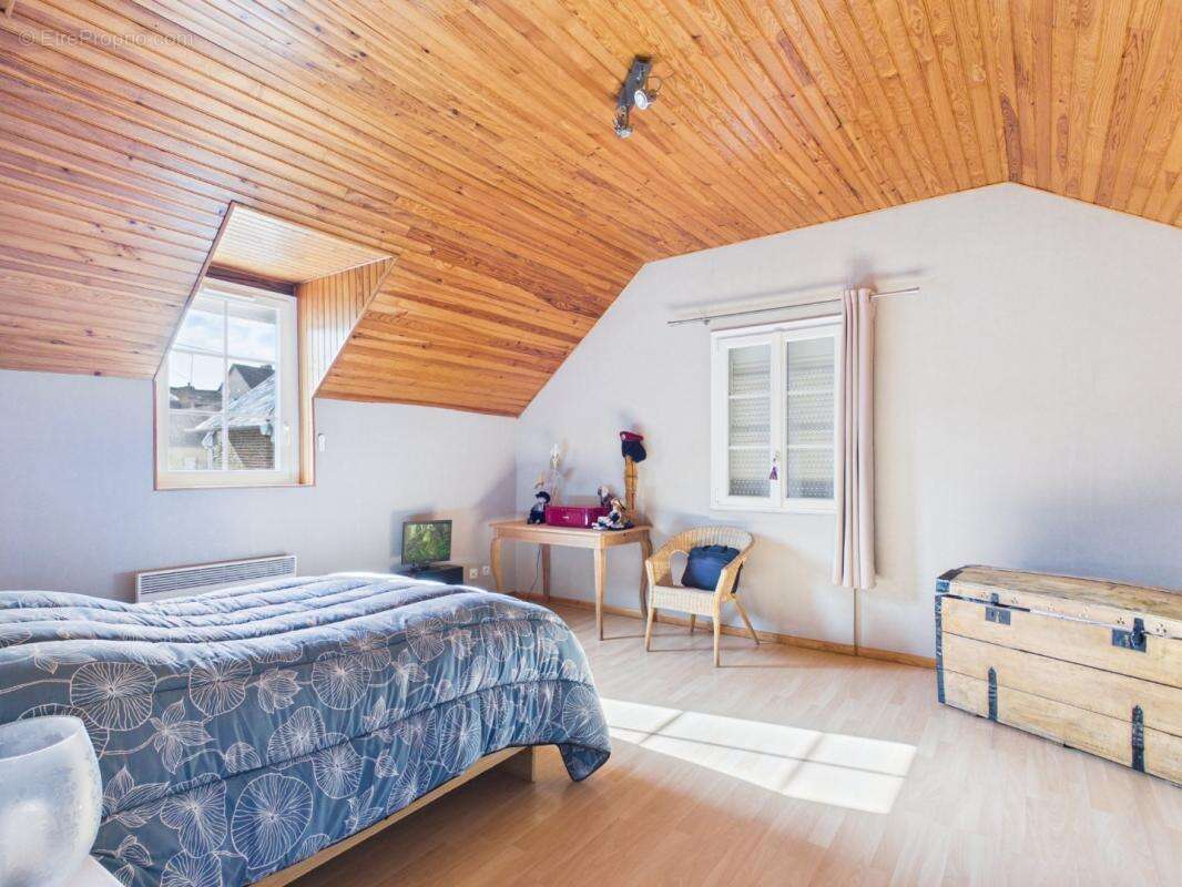 Maison 182 m² à Vendeuil-Caply  - photo 15