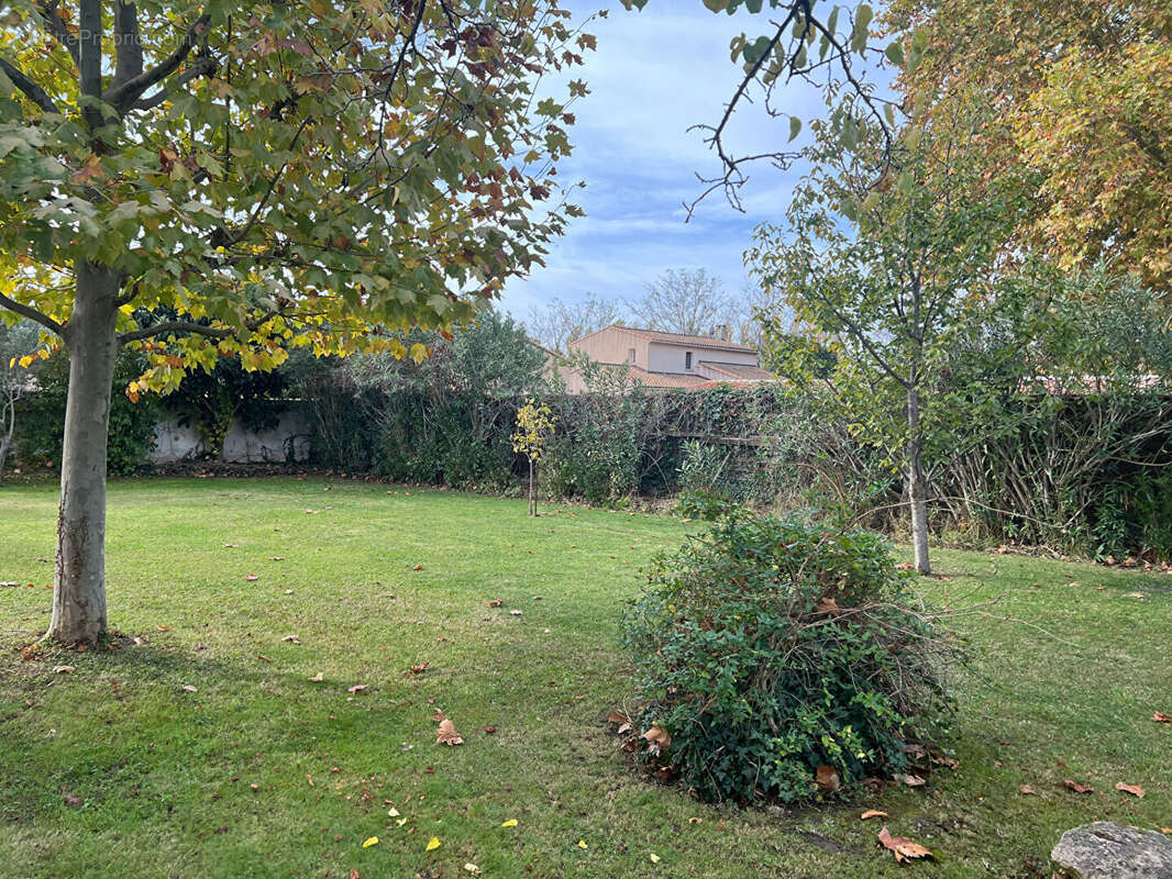Terrain Constructible Istres - photo 3