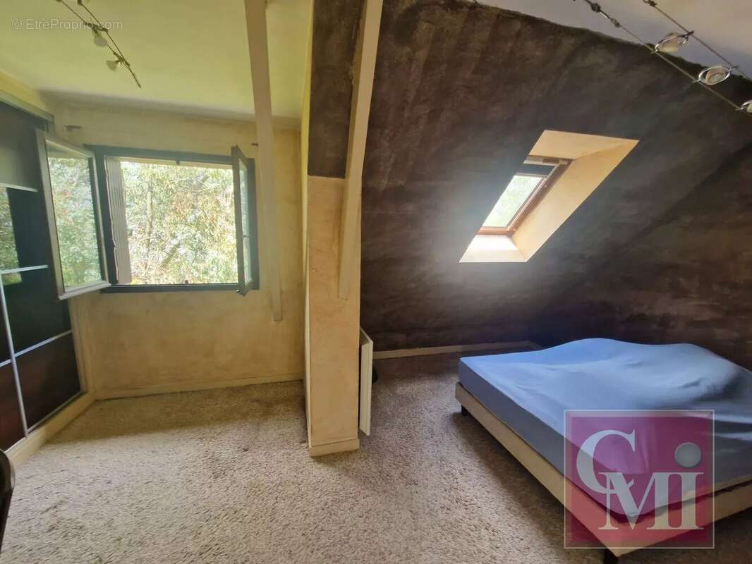 Maison à SAINT-GERMAIN-LES-ARPAJON