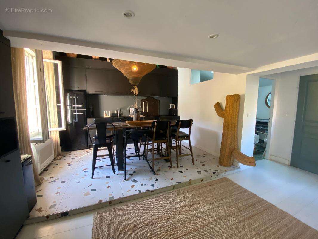 Maison à SATHONAY-VILLAGE